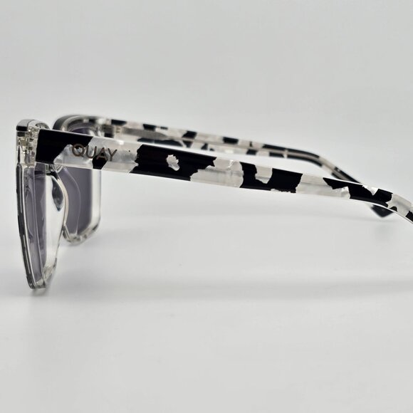 *SOLD* Quay Australia Level Up Black Pearl Tortoise Frame Smoke Lens Sunglasses - Picture 3 of 14